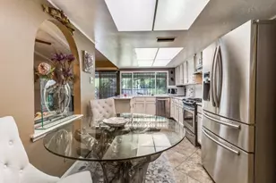 8633 Baumgarten Dr, Dallas, TX 75228 - Photo 15