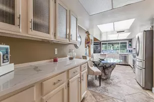 8633 Baumgarten Dr, Dallas, TX 75228 - Photo 13