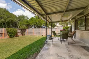 8633 Baumgarten Dr, Dallas, TX 75228 - Photo 23