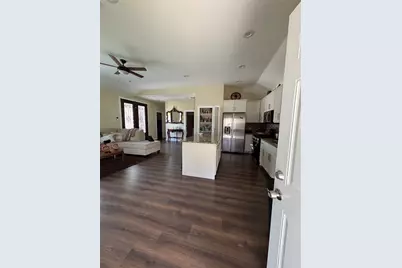 343 N Morris Street, Gainesville, TX 76240 - Photo 5