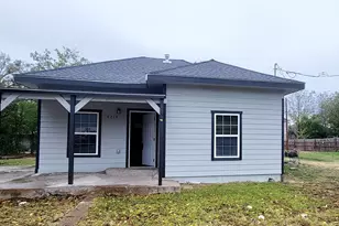 2813 Sayle St, Greenville, TX 75401 - Photo 9