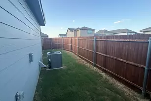 3065 Pecan Farm Ln, Fort Worth, TX 76140 - Photo 15