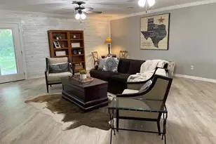 1402 Posey Brewer Rd, Sunset, TX 76270 - Photo 5