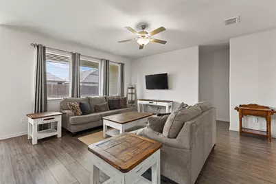 4925 Woodloch Drive, Princeton, TX 75407 - Photo 5