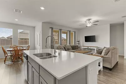 4925 Woodloch Drive, Princeton, TX 75407 - Photo 9