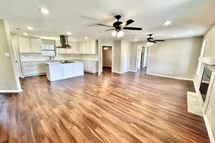 505 N 16th St, Port O Connor, TX 77982 - Photo 5