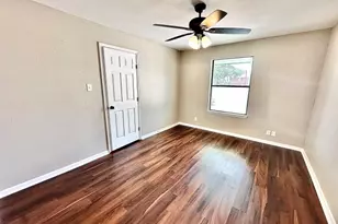 505 N 16th St, Port O Connor, TX 77982 - Photo 11