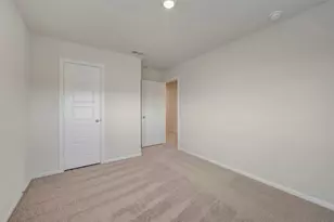 111 Hudson Ln, Justin, TX 76247 - Photo 33