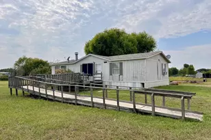 1665 Smith Cir, Combine, TX 75159 - Photo 3