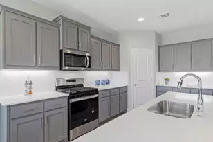 126 Castell Ct, Rhome, TX 76078 - Photo 5