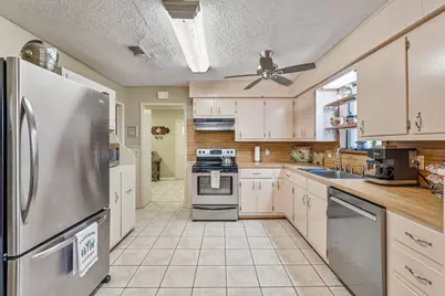 15061 Highway 6, Iredell, TX 76649 - Photo 9