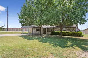 210 S Jena St, Riesel, TX 76682 - Photo 3