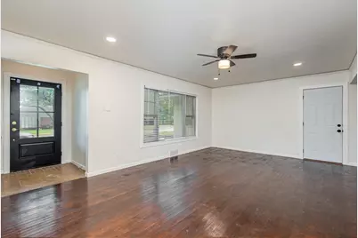 1539 Nokomis Avenue, Dallas, TX 75224 - Photo 3