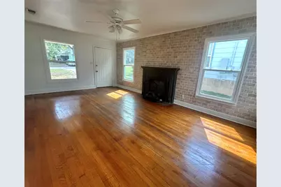 4020 Locke Avenue, Fort Worth, TX 76107 - Photo 3