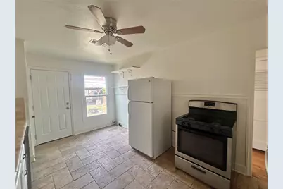 4020 Locke Avenue, Fort Worth, TX 76107 - Photo 5