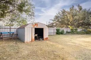 10 Forest St, Eden, TX 76837 - Photo 25