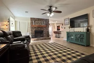 450 Vz County Road 4814, Ben Wheeler, TX 75754 - Photo 11