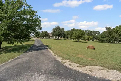 313 Canyon Creek Circle, Weatherford, TX 76087 - Photo 37