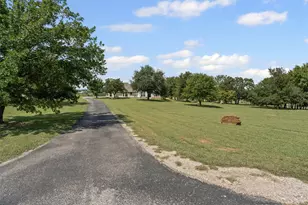 313 Canyon Creek Cir, Weatherford, TX 76087 - Photo 37