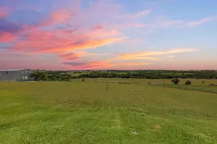 313 Canyon Creek Cir, Weatherford, TX 76087 - Photo 31