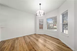 1911 S 11th St, Waco, TX 76706 - Photo 9