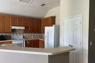 1041 Wagon Trail Dr, Little Elm, TX 75068 - Photo 5