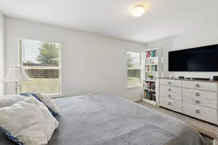 912 Alton Dr, Aubrey, TX 76227 - Photo 11