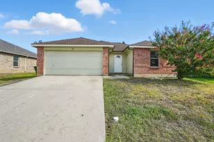 321 Quail Crossing Dr, Sanger, TX 76266 - Photo 3