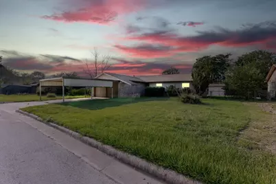 1913 SE 12th Street, Mineral Wells, TX 76067 - Photo 1