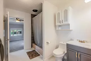 2100 SE 19th St, Mineral Wells, TX 76067 - Photo 11