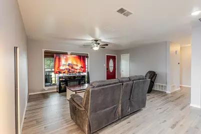 2100 SE 19th Street, Mineral Wells, TX 76067 - Photo 7