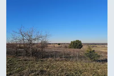 810 Cody Road, Ennis, TX 75119 - Photo 11