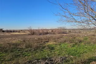 810 Cody Rd, Ennis, TX 75119 - Photo 5