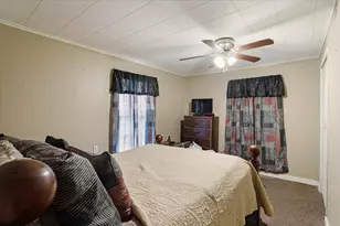 515 E 15th St, Bonham, TX 75418 - Photo 13