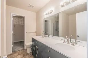 8405 Shining Waters Ln, Arlington, TX 76002 - Photo 19