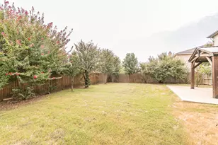 8405 Shining Waters Ln, Arlington, TX 76002 - Photo 35