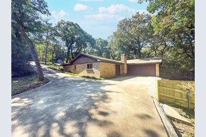 1310 Bow Creek Drive, Duncanville, TX 75116 - Photo 3