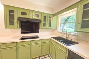 1310 Bow Creek Dr, Duncanville, TX 75116 - Photo 15