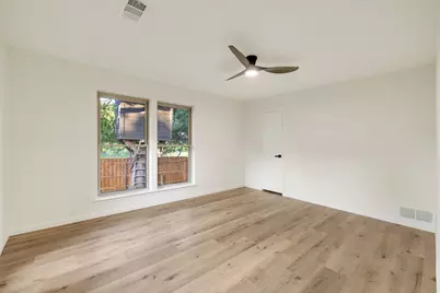 3206 Cortez Court W, Irving, TX 75062 - Photo 37