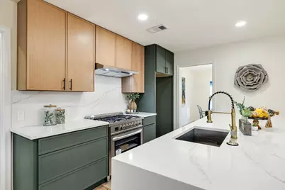 3206 Cortez Court W, Irving, TX 75062 - Photo 31