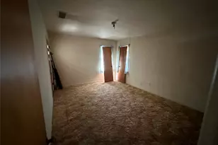 610 Cooper St, Bowie, TX 76230 - Photo 19