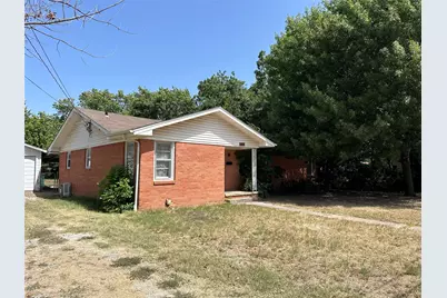 610 Cooper Street, Bowie, TX 76230 - Photo 1