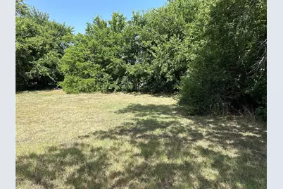 610 Cooper Street, Bowie, TX 76230 - Photo 13