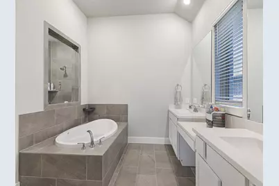 5106 Twin Oaks Court, Denison, TX 75020 - Photo 9