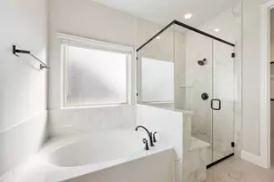 1044 Snowy Owl Dr, Alvarado, TX 76009 - Photo 23