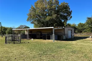 2815 Fm 3092, Gainesville, TX 76240 - Photo 17