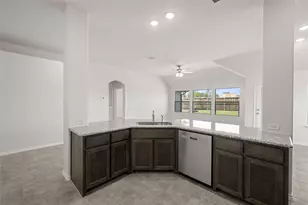 808 Misty Ln, Cleburne, TX 76033 - Photo 3