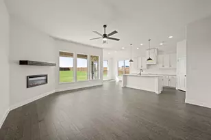 113 Grey Wolf Ct, Godley, TX 76044 - Photo 7