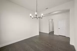 113 Grey Wolf Ct, Godley, TX 76044 - Photo 11