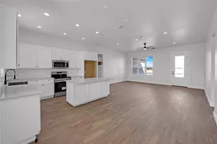 209 Avenida Ave, Rio Vista, TX 76093 - Photo 3